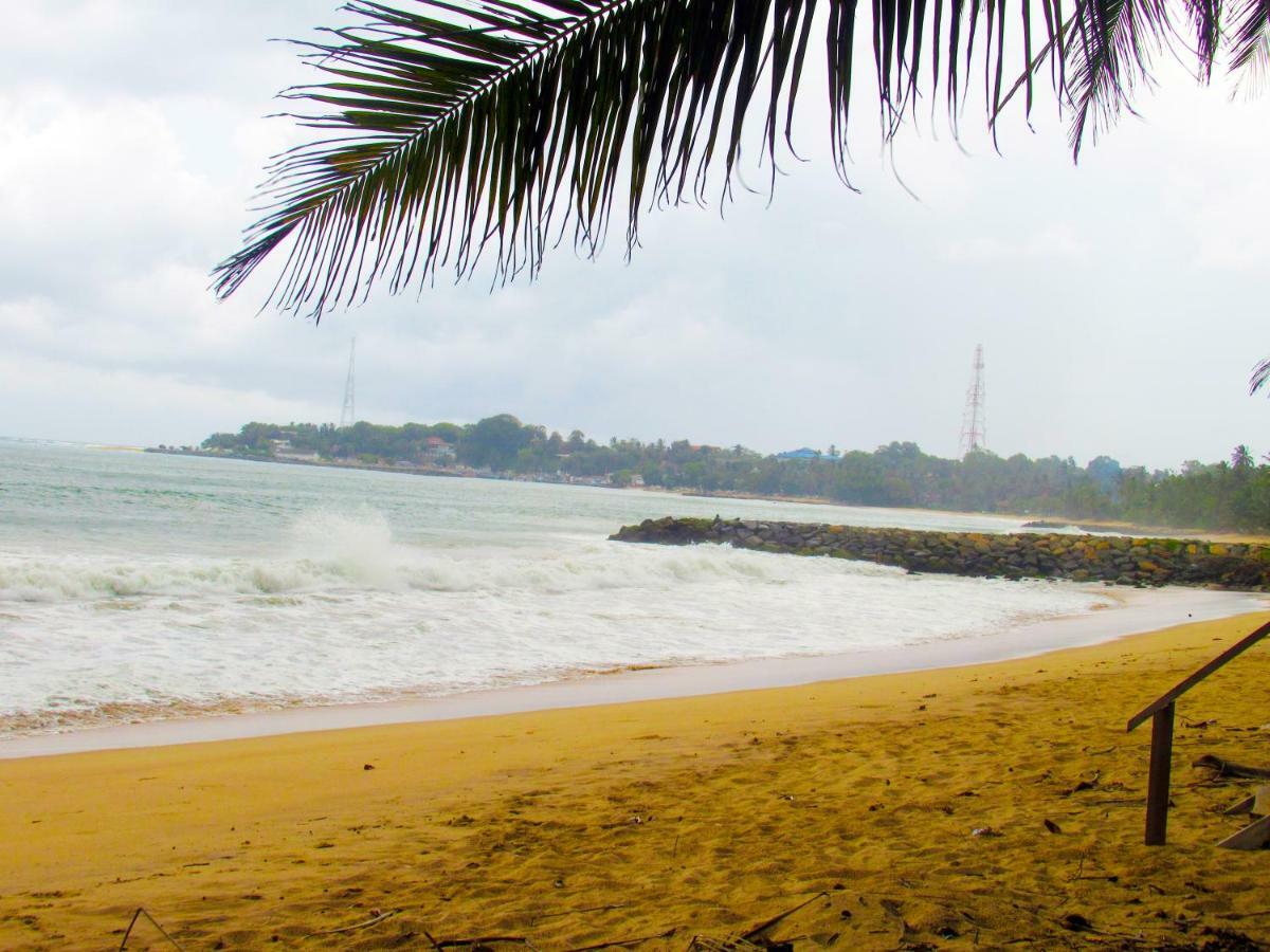 Shanika Beach Inn Tangalle Exterior photo